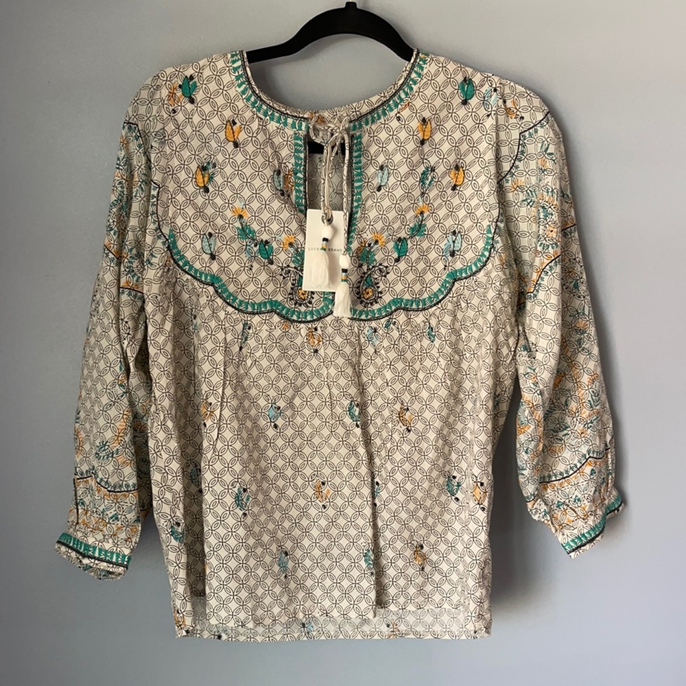 Brand New Lucky brand Embroidered peasant W/T